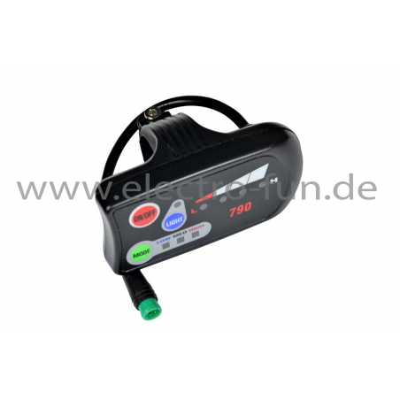 LED Display mit grünem Stecker