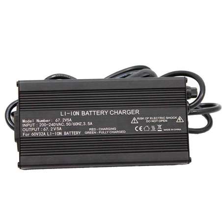 Ladegerät Li-Io. Akku 60 V 5A  Ausgangsspannung 67,2 Volt passend für Eco Engel Lithium 30 Ah SXN